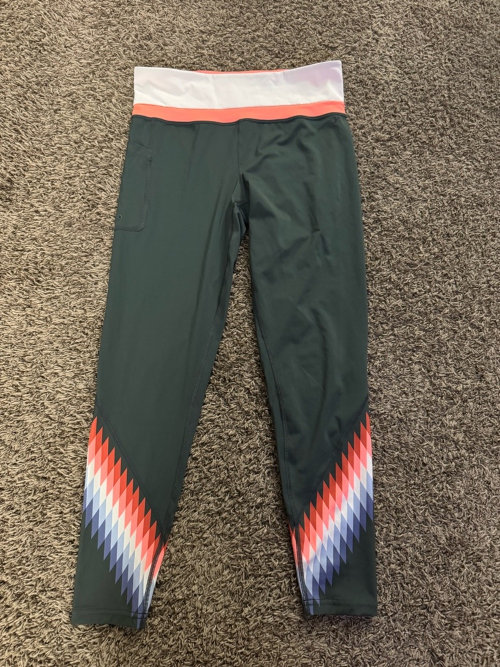 Athletic Leggings with Coral Waistband and Geometric Ankles